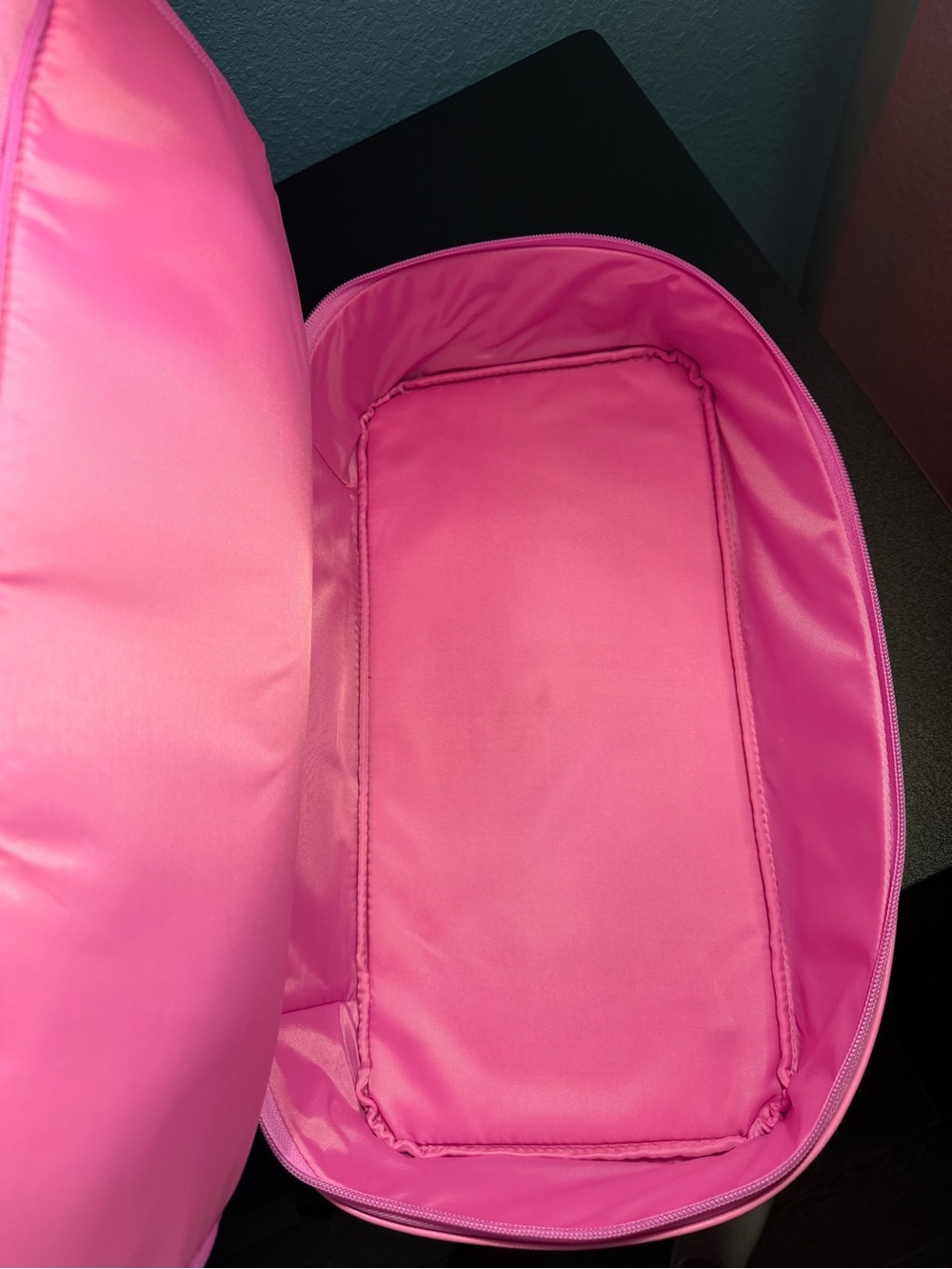Pink Beis Original Weekender Bag - Picture 7 of 8